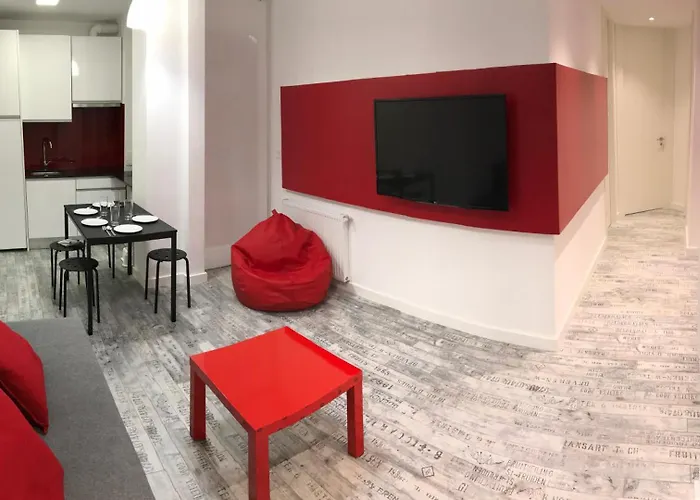 Smart-Tech Plaza Apartment