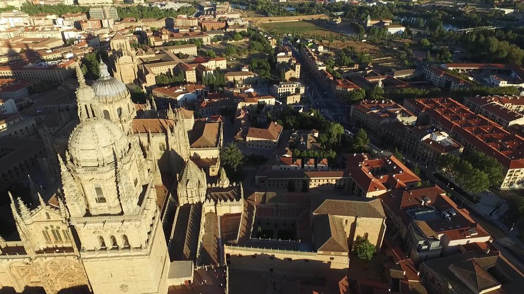 Smart-Tech Plaza Apartment Apartment Salamanca